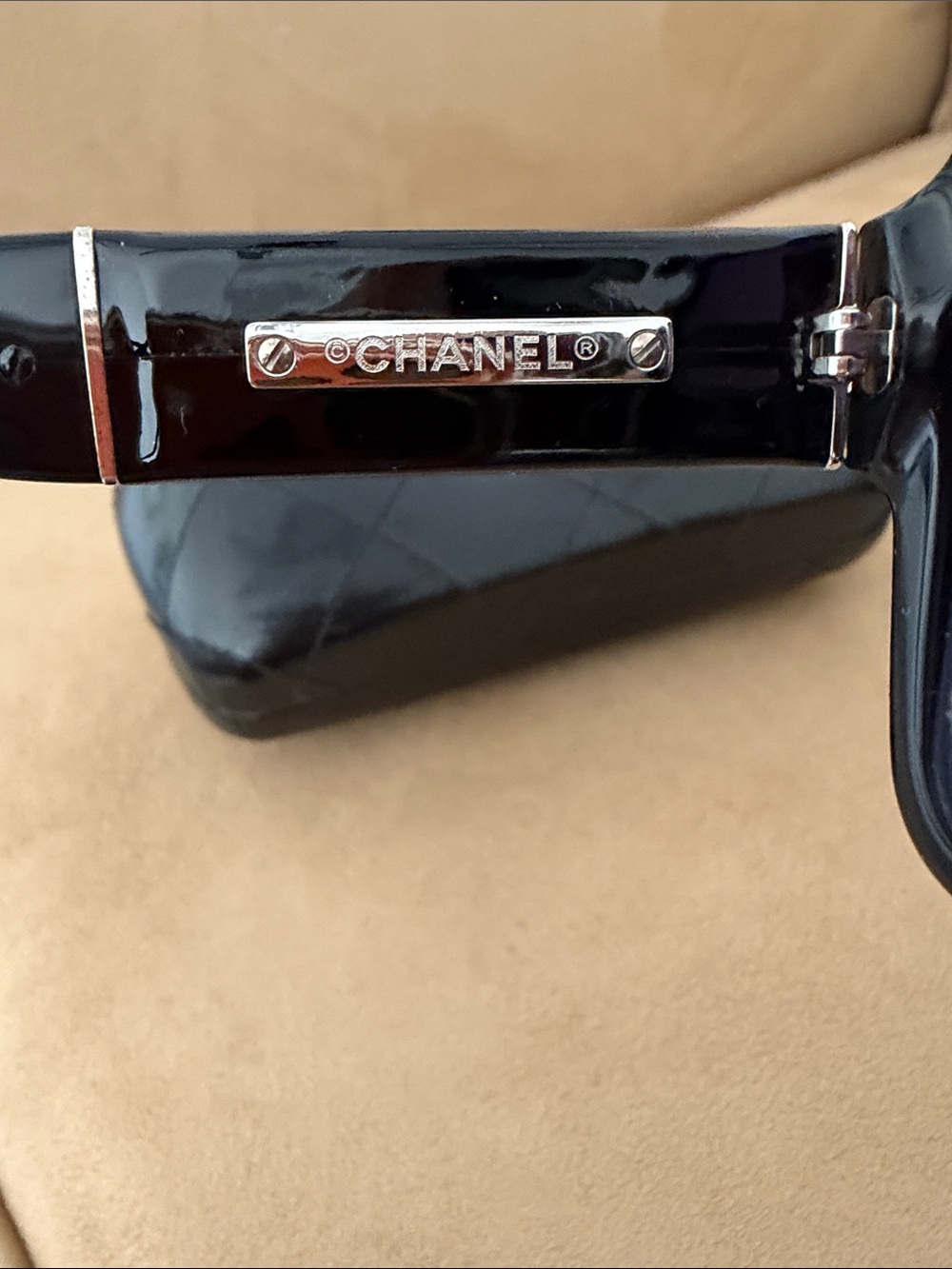 CHANEL Black Oversized Butterfly-Style Women's Sunglasses - Picture 4 of 11